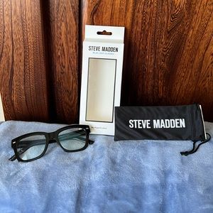 Steve Madden Blue Light 100% UVA-UVB Lens Protection, new in box, unisex